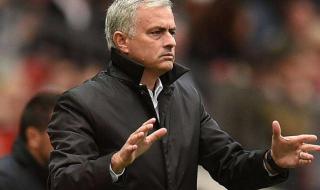 曼联多少年没拿冠军了 曼联多少年没拿冠军了